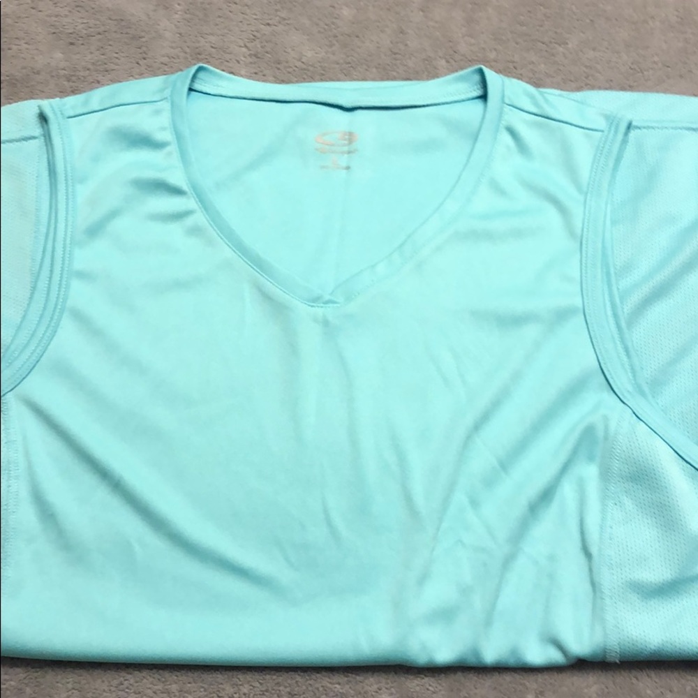 C9 by Champion: Sleeveless V-Neck Tank: NWOT